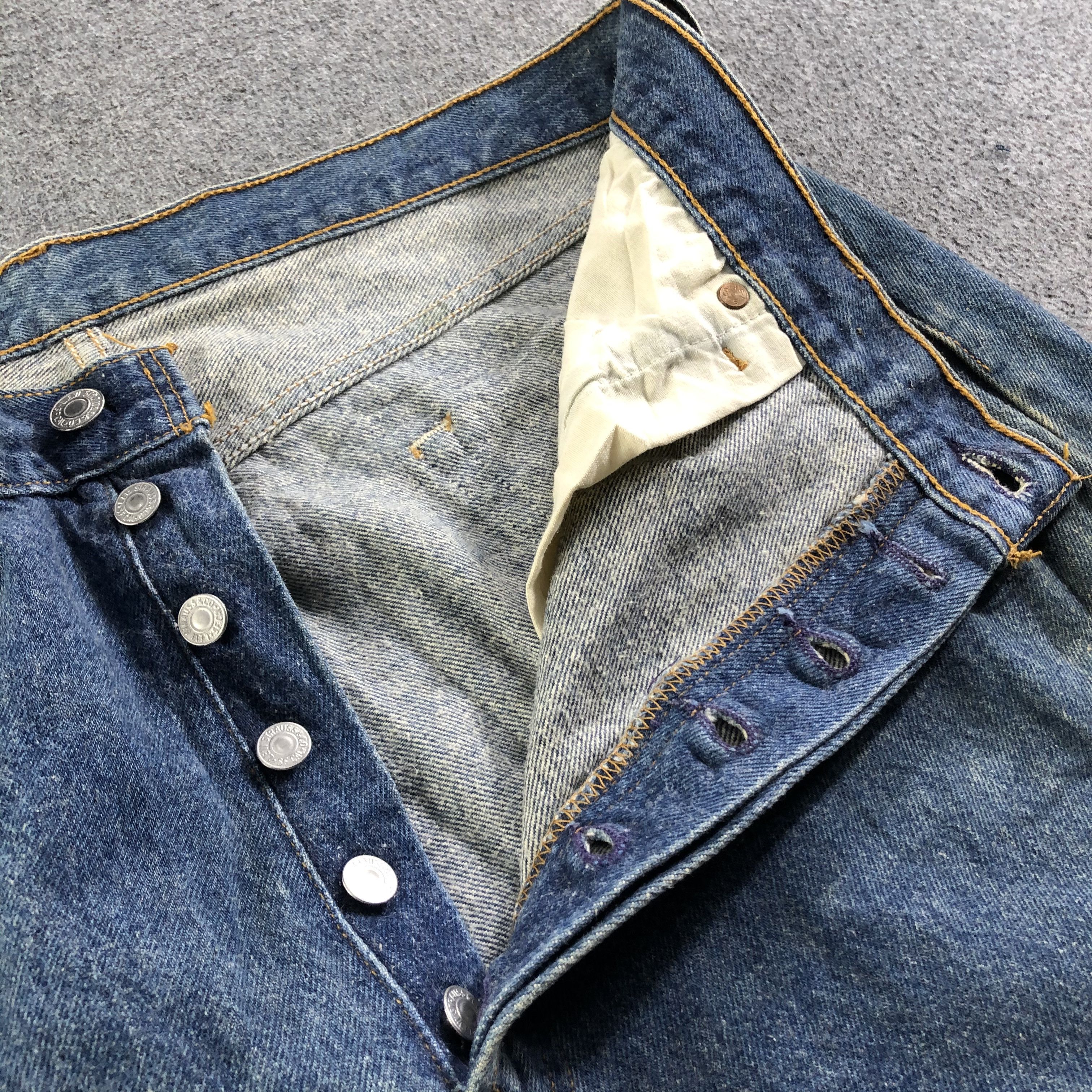 Levi's Vintage 90s Blue Wash Levis 501 Jeans-J3632 Size US 36 / EU 52 - 6 Thumbnail