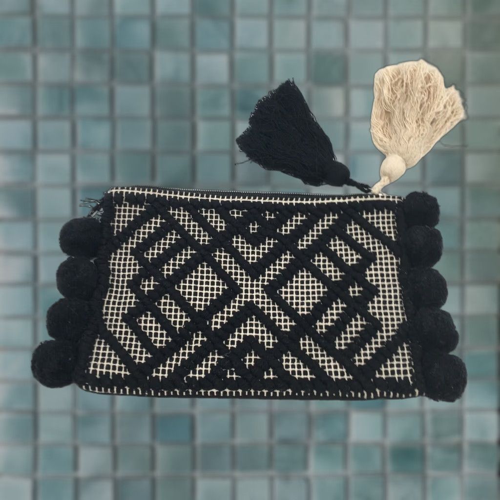 Vintage VINTAGE Shiraleah Black Woven Tassel Pompom Cosmetic Pouch Bag Small Zip Clutch Womens Size ONE SIZE - 1 Thumbnail