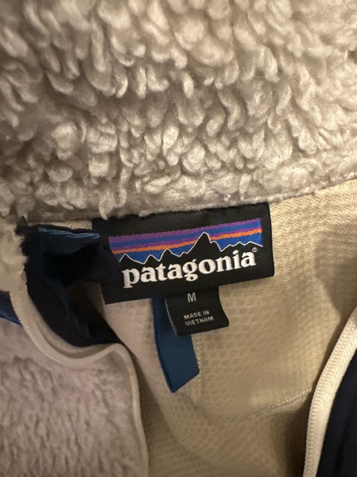 Patagonia Patagonia Beige Fur Vest Size US M / EU 48-50 / 2 - 2 Thumbnail
