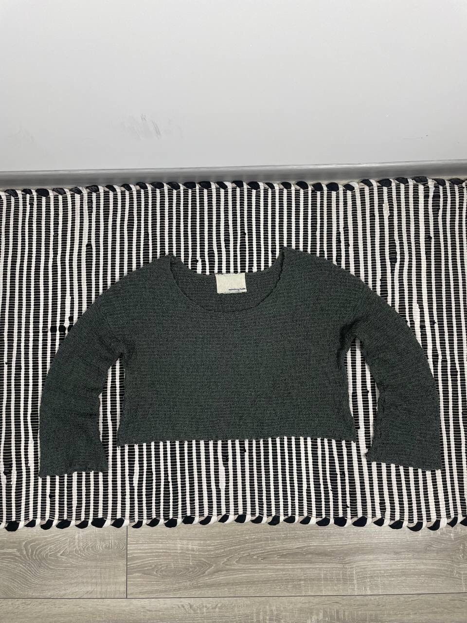 Hysteric Glamour × Japanese Brand Vintage Monkey Bite Cropped Acrylic Sweater Y2K Size M / US 6-8 / IT 42-44 - 1 Thumbnail
