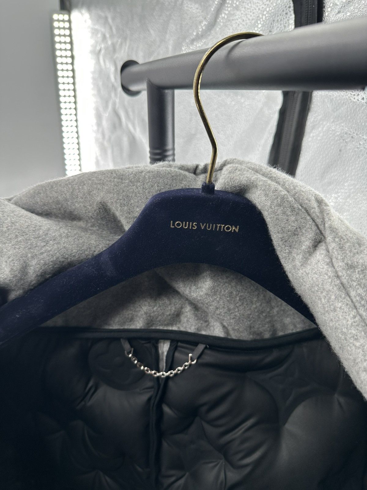 Louis Vuitton Louis Vuitton Boyhood Puffer Coat Size US S / EU 44-46 / 1 - 19 Thumbnail