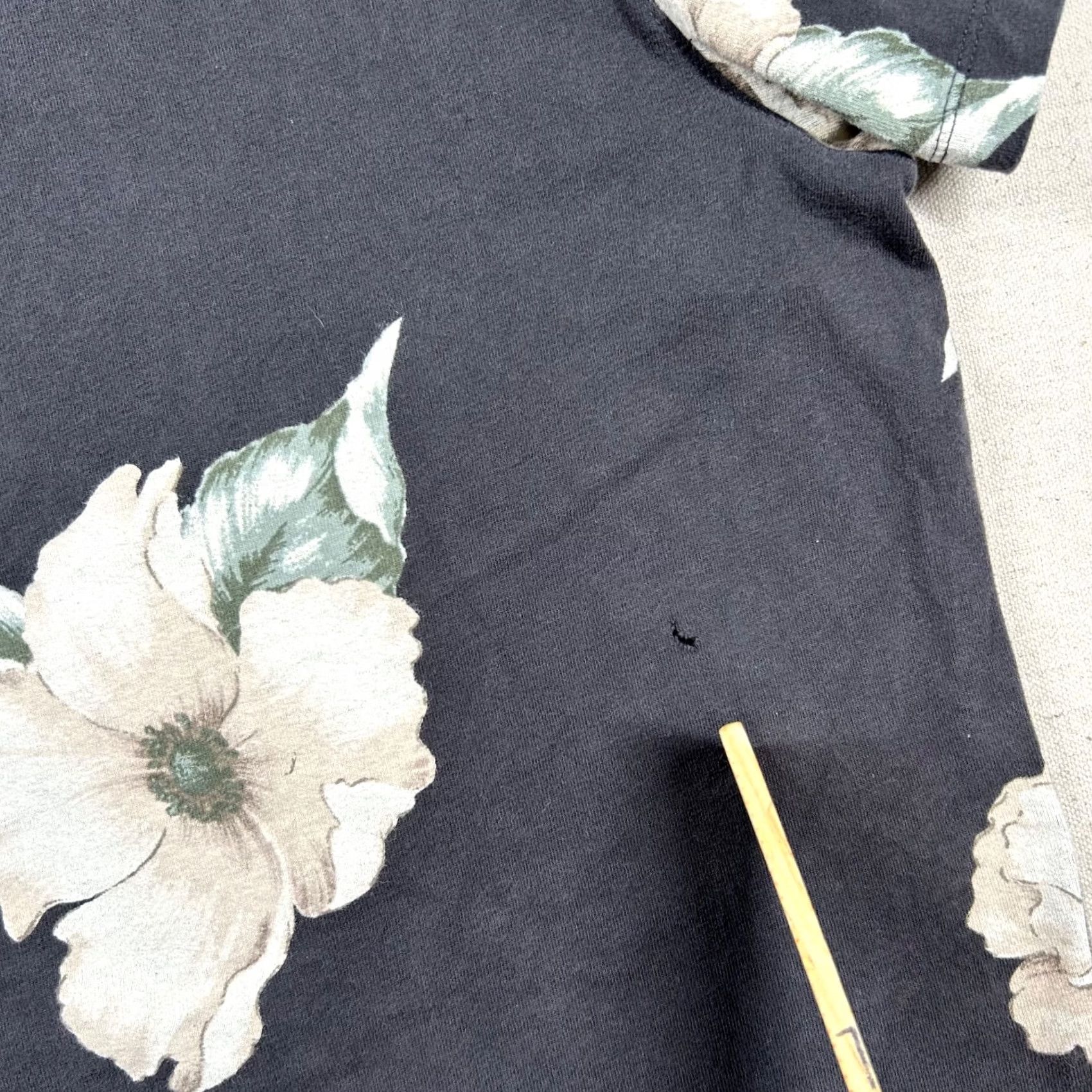 Abercrombie & Fitch Abercrombie & Fitch Shirt Mens 2XL Golf Polo Floral Beachy Slim Tropical Vintage No Flaw Gray Knit Short Sleeve Collared Button Spread Size US XXL / EU 58 / 5 - 4 Thumbnail