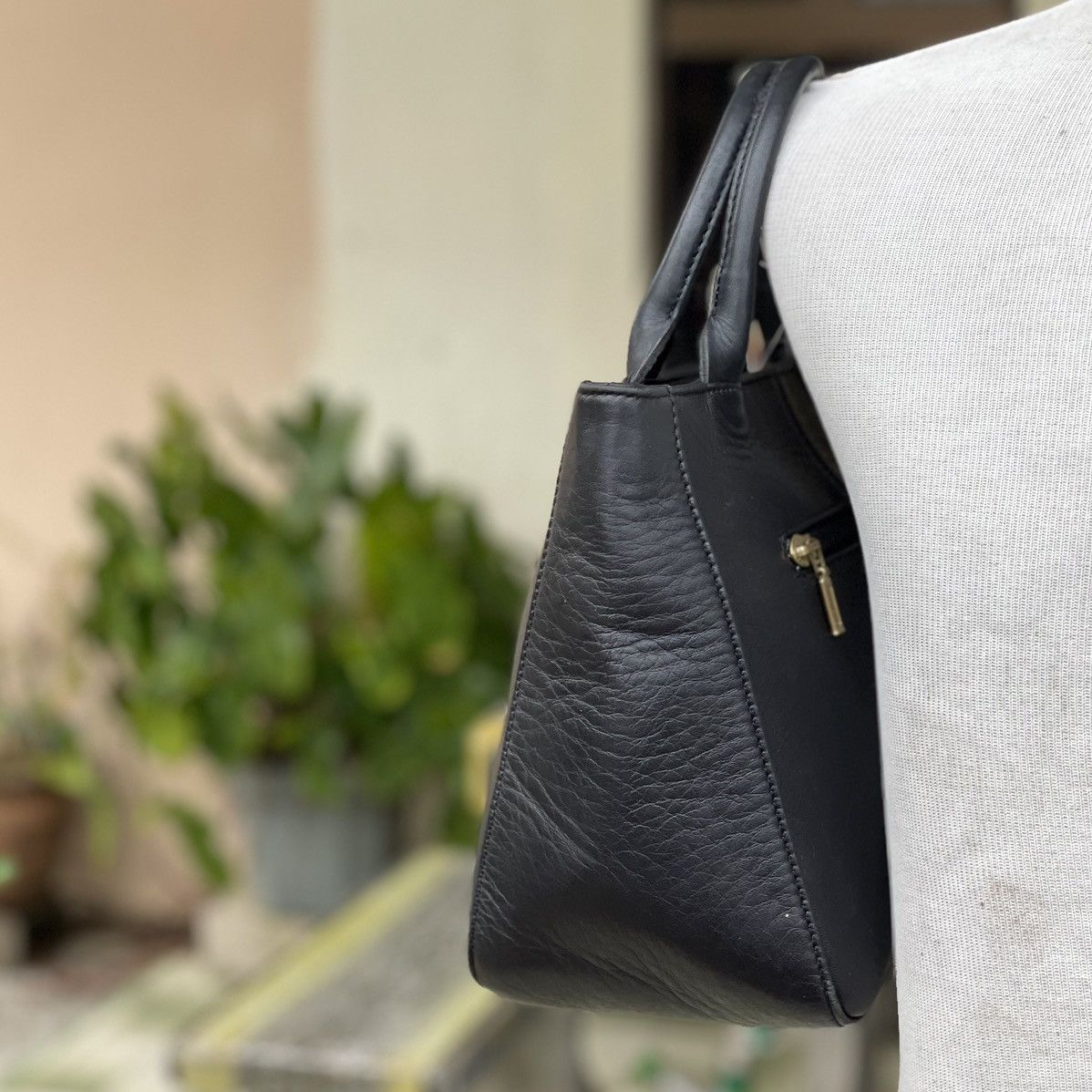 Leather × Vintage Roseate Black Leather Tote Size ONE SIZE - 3 Thumbnail