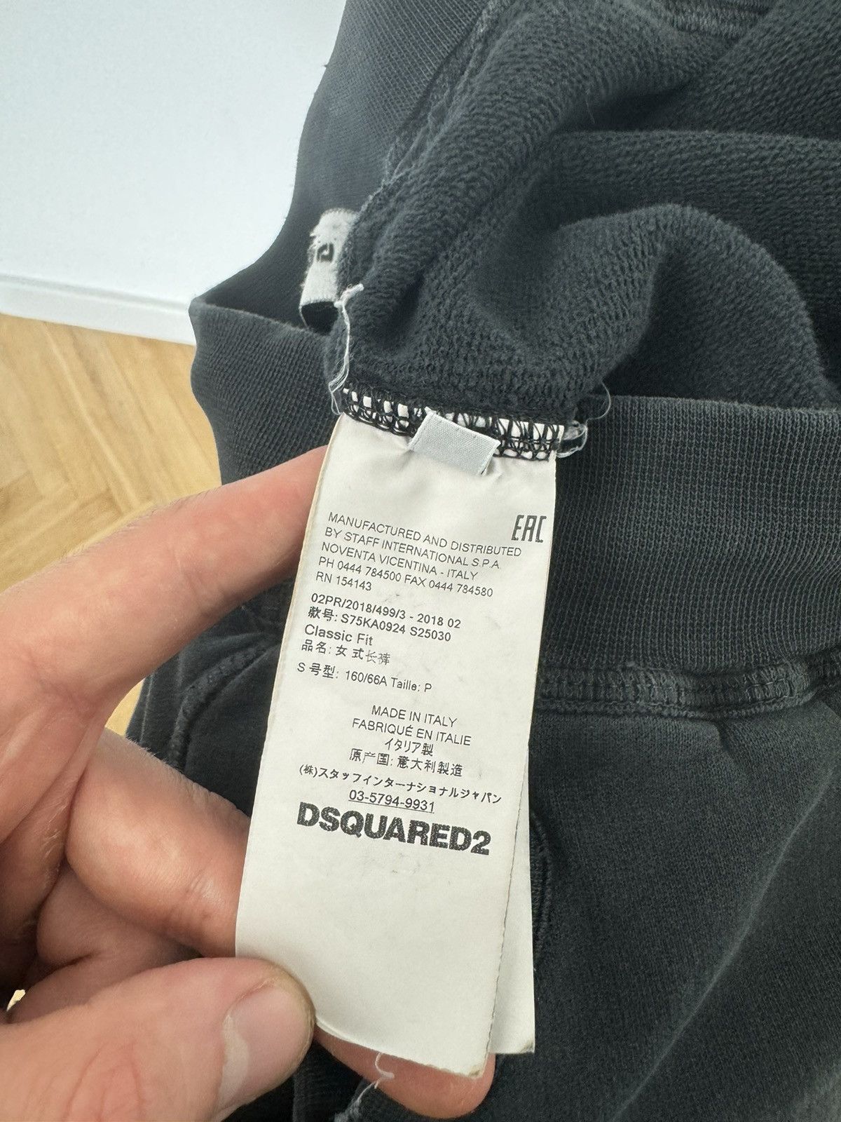 Dsquared2 Dsquared2 Icon Joggers Sweatpants Washed Black Gold Designer Size 26" / US 2 / IT 38 - 7 Thumbnail