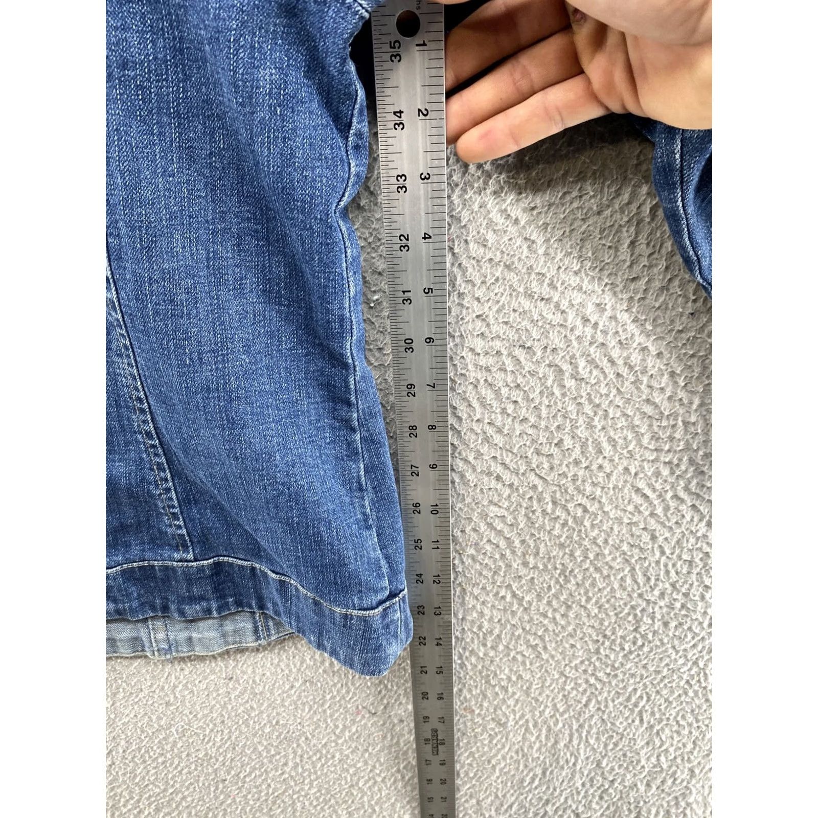 JM Collection JM Collection Denim Jacket Button Up Women’s Size 12 Blue Cotton Blend Casual Womens Jacket Denim Shirt Style Pockets Vintage No Size 34" / US 12 / IT 48 - 6 Thumbnail