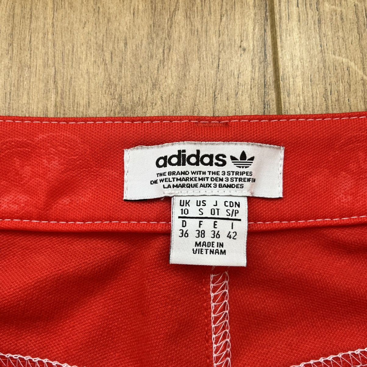 Adidas Adidas x Fiorucci Red Zip Ankle Angel Embossed Print Jogger Size 28" / US 6 / IT 42 - 8 Thumbnail