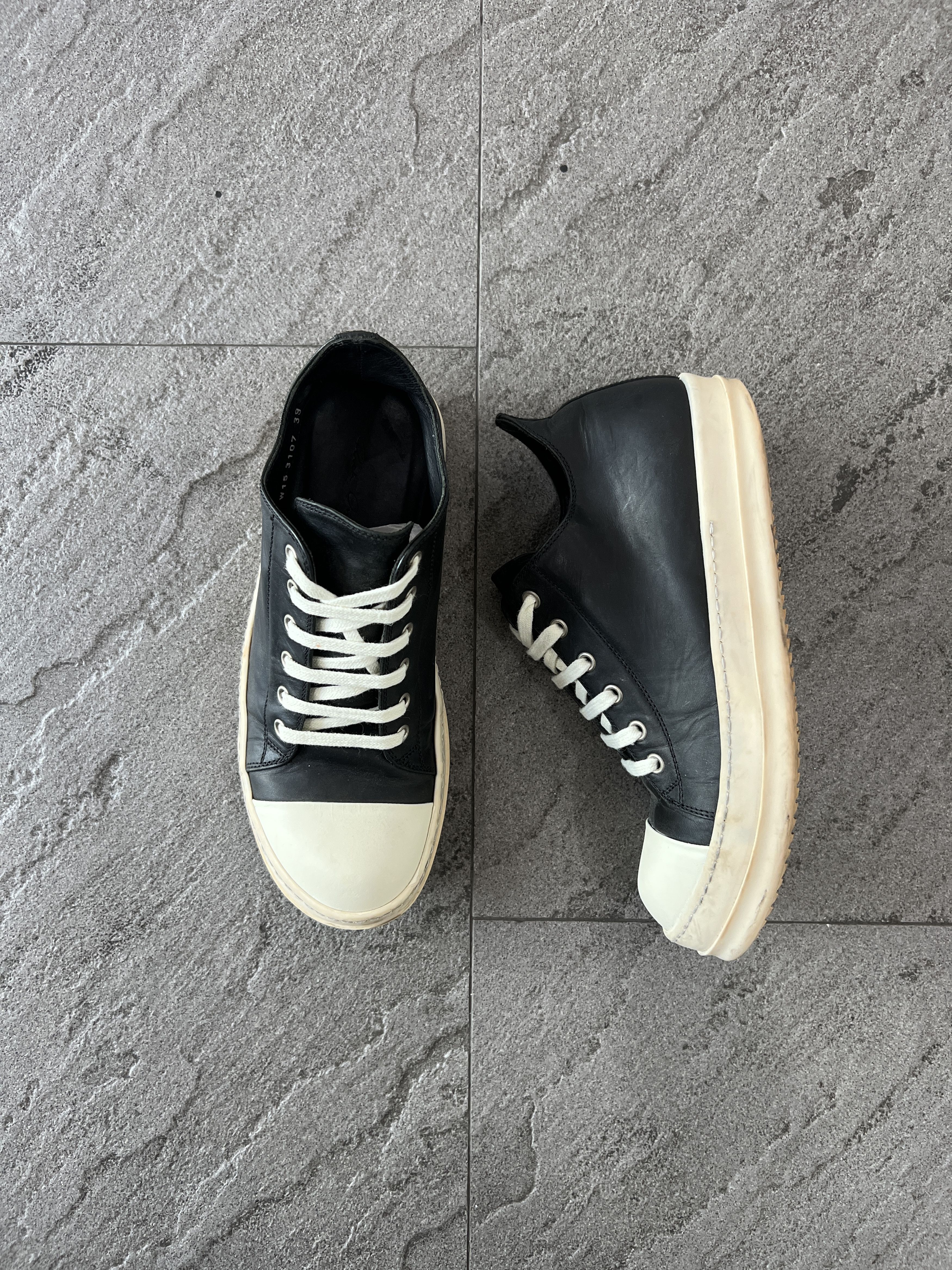 Rick Owens Rick Owens Low Sneaker Black Leather Milk Toe 39 Size US 6 / EU 39 - 3 Thumbnail