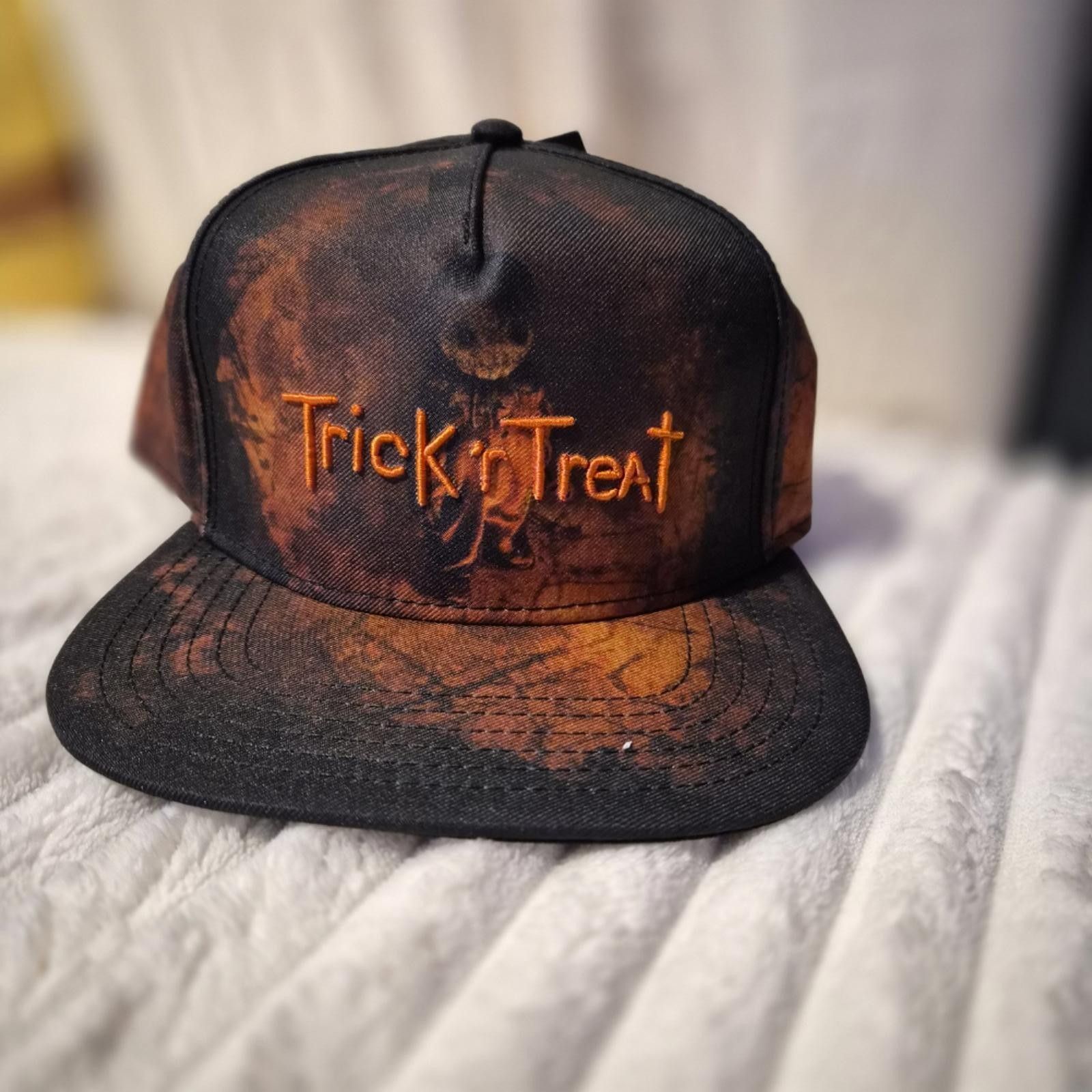 Unknown London Trick 'r Treat Themed Backpack and Snapback Hat Set Size ONE SIZE - 2 Thumbnail