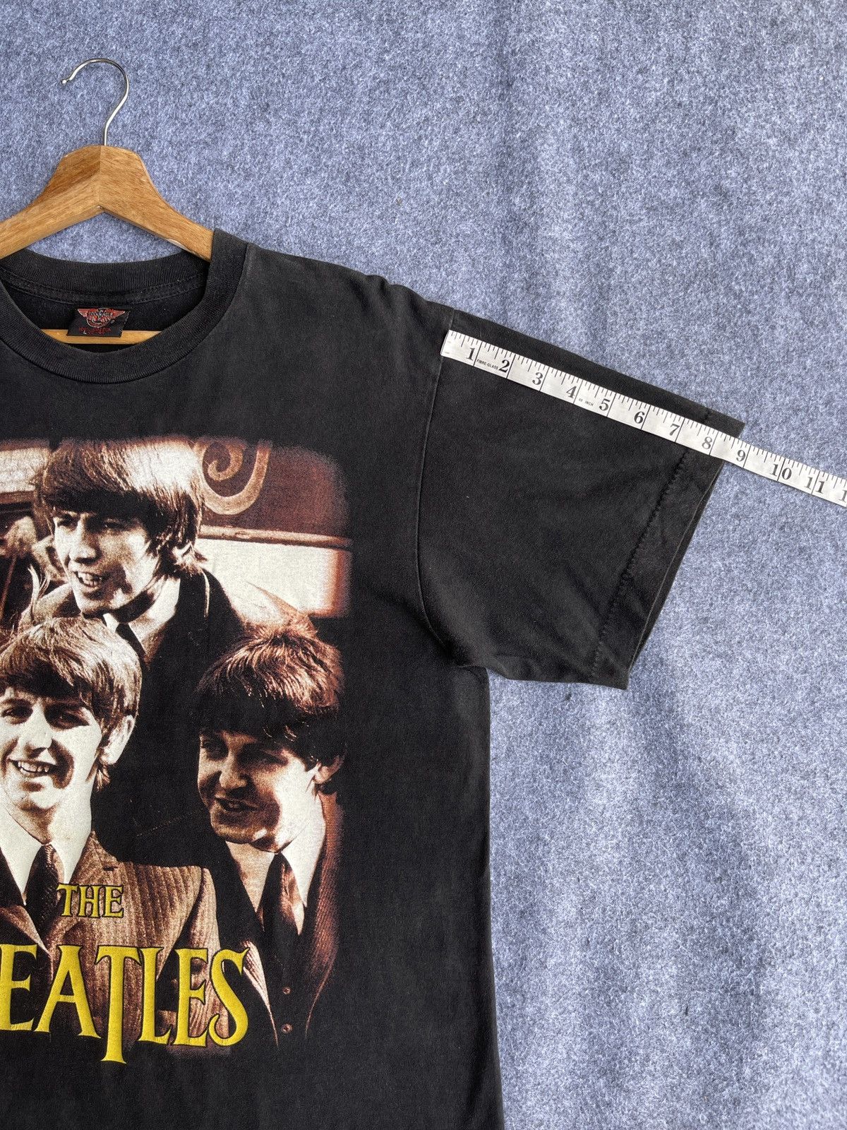 Band Tees Last Drop🔥Rare🔥Vintage 90s FADED The Beatles Bootleg T Shirt Size US L / EU 52-54 / 3 - 11 Thumbnail