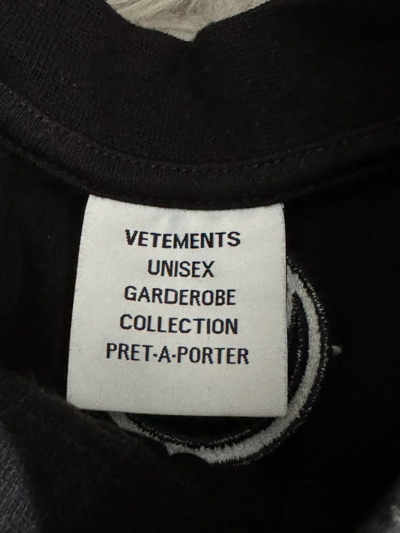 Vetements Vetements 23SS Shoulder Pad Racing Shirt Ball Shirt Long Sl Size US XS / EU 42 / 0 - 4 Thumbnail