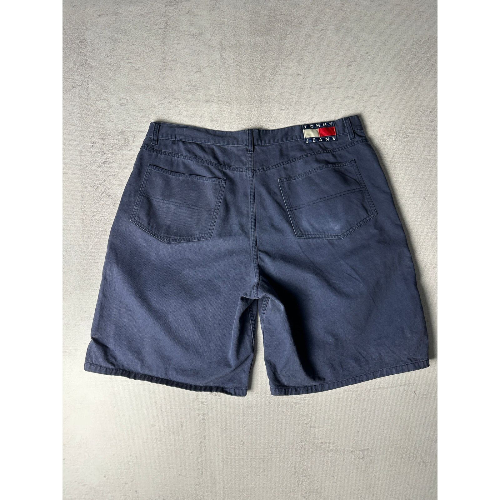 Tommy Hilfiger Vintage Tommy Hilfiger Chino Shorts For Men - 42 Size Size US 42 / EU 58 - 2 Thumbnail