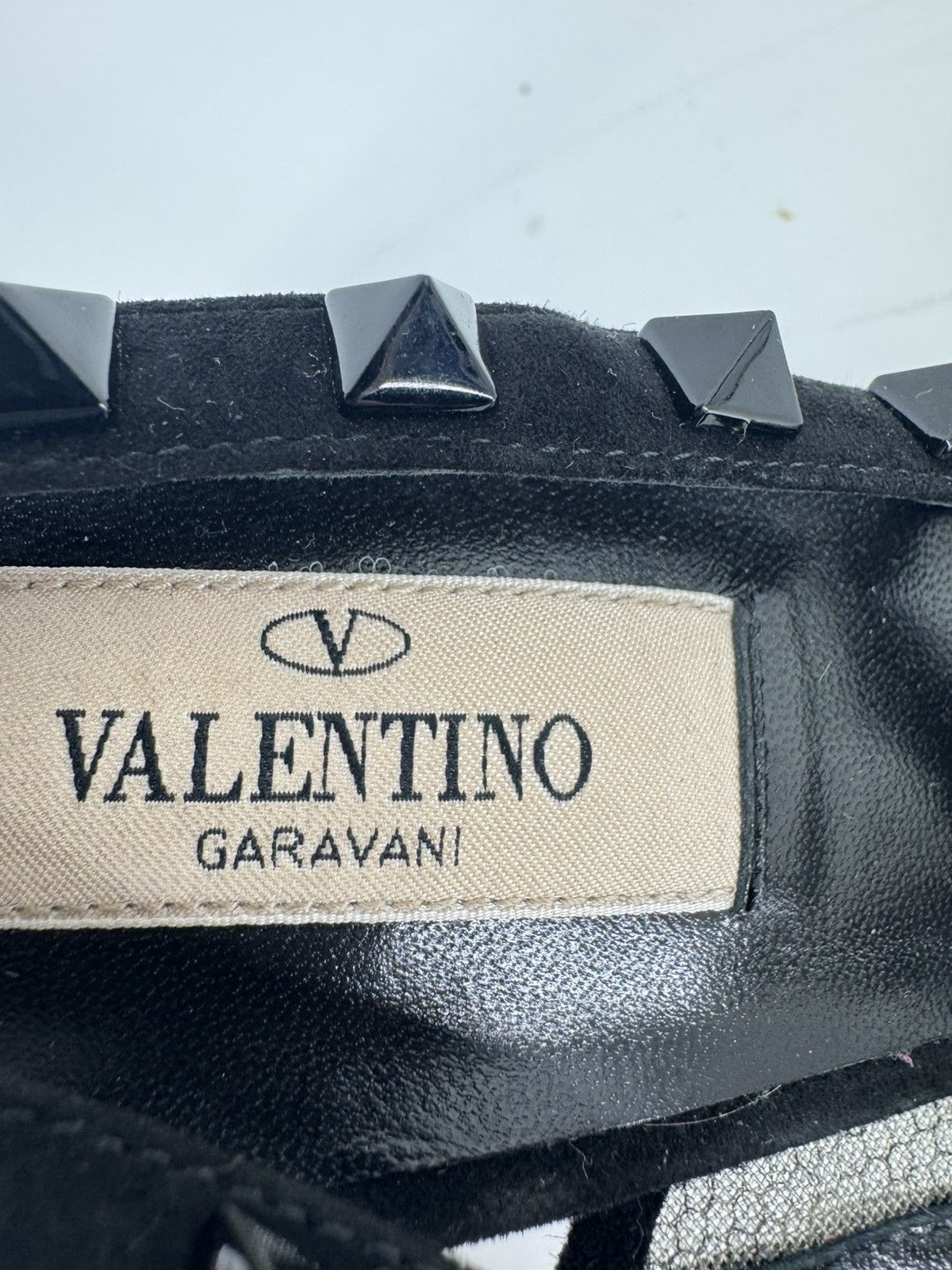 Valentino Valentino Garavani Rockstud Mesh Caged Pointy Toe Pump 39 Size US 9 / IT 39 - 2 Thumbnail