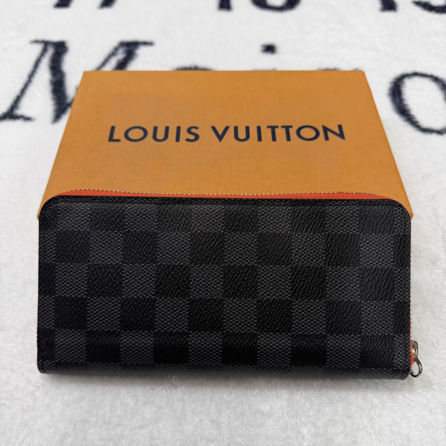 Louis Vuitton LV Damier Graphite Orange Zip Wallet K15 Size ONE SIZE - 2 Thumbnail