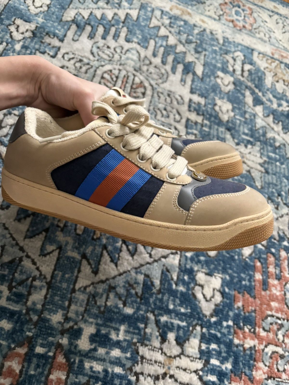 Gucci Gucci beige low top, blue and red stripe sneaker Size US 6 / EU 39 - 2 Thumbnail
