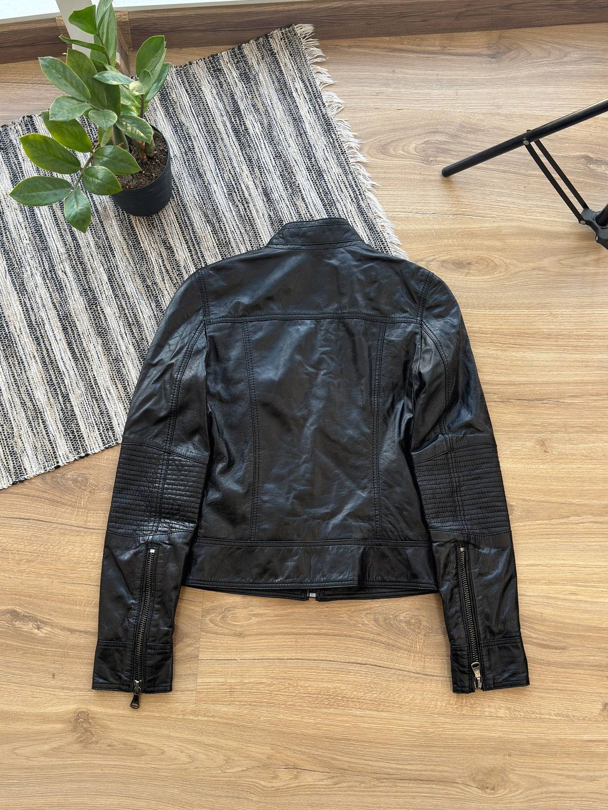 Dolce & Gabbana DOLCE & GABBANA LEATHER JACKET MOTORCYCLE WOOMEN’S LUXURY Size XS / US 0-2 / IT 36-38 - 12 Thumbnail