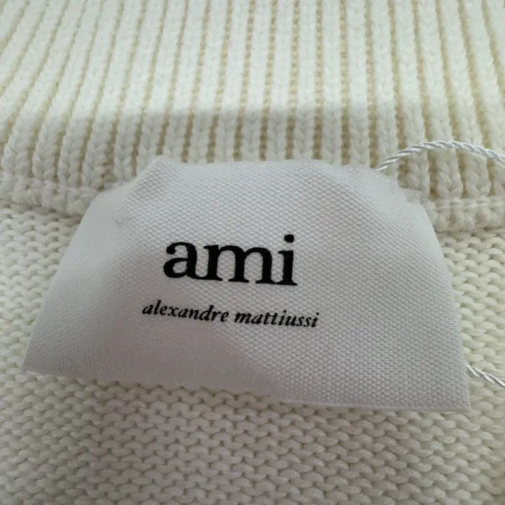 AMI AMIPARIS SS22 White Heart Logo V-Neck Cardigan -2507 Size US M / EU 48-50 / 2 - 6 Thumbnail