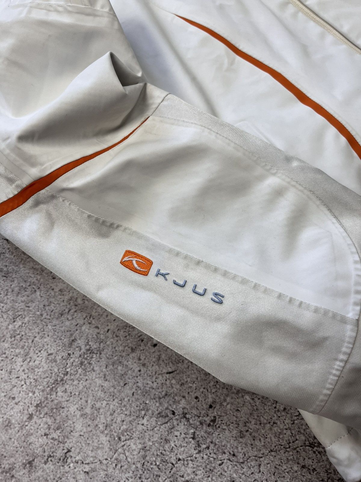 KJUS Kjus Ski Jacket White Size XL Women’s Size XL / US 12-14 / IT 48-50 - 4 Thumbnail