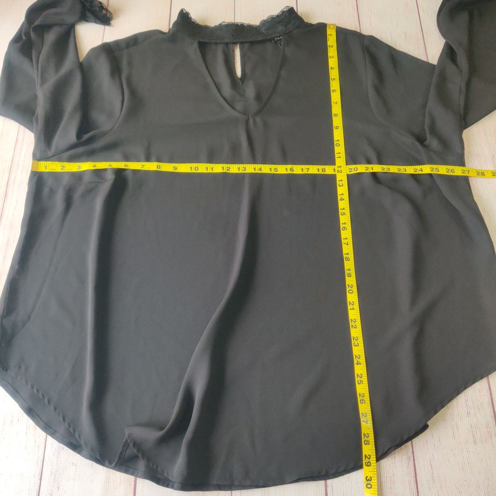 Torrid Torrid Georgette lace trimmed mock neck keyhole blouse sz 3 Size 3XL / US 20-22 - 8 Thumbnail