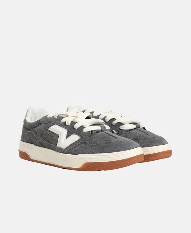 Vans Upland Sneakers Size US 7 / EU 40 - 1 Thumbnail