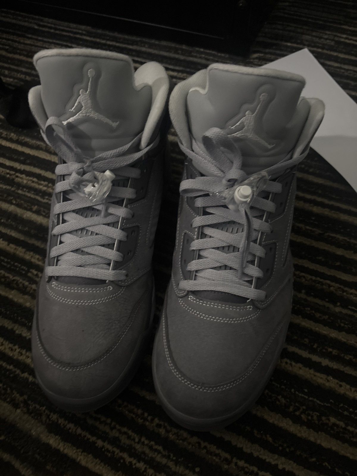 Jordan Brand Grey wolf Jordan 5s Size US 12 / EU 45 - 1 Thumbnail