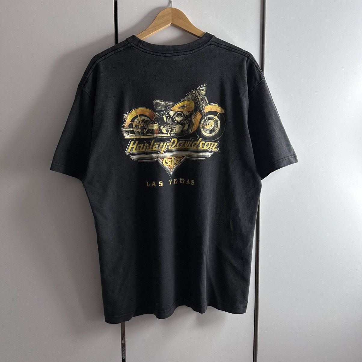 Harley Davidson Harley Davidsons Las Vegas Vintage T-Shirt Size US XL / EU 56 / 4 - 1 Thumbnail