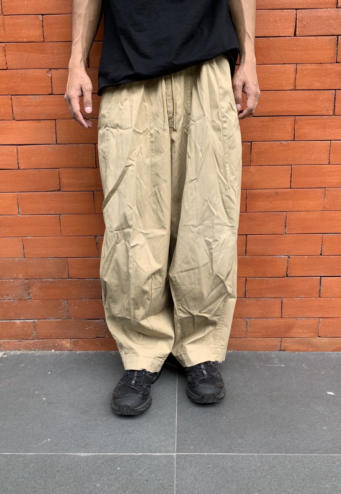 image of Needles Hd Wideleg Balloon Trousers in Khaki, Men's (Size 31)