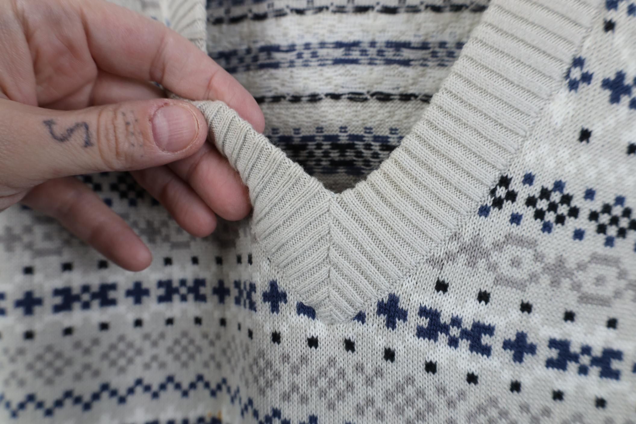 Reebok Vintage 90s Y2K Reebok Golf Fair Isle V-Neck Sweater Vest Size US XL / EU 56 / 4 - 6 Thumbnail