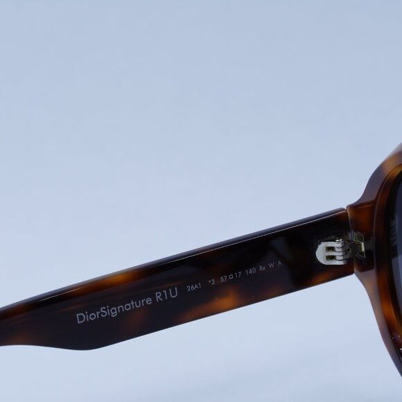 Dior Dior DIORSIGNATURE R1U 26A1 Sunglasses Havana Round Frame Size ONE SIZE - 6 Thumbnail