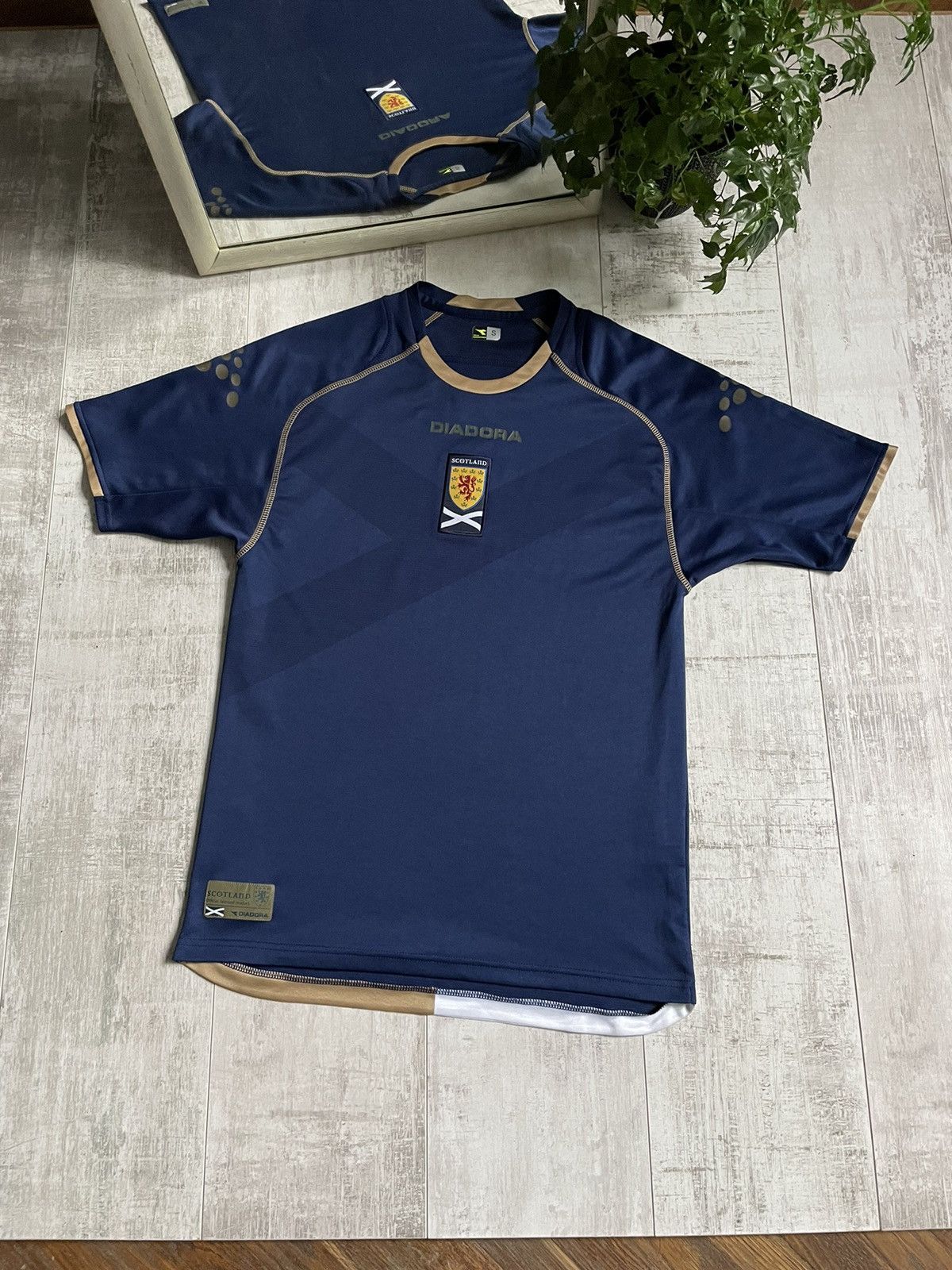 Diadora Vintage Diadora Scotland 2007/2008 Football Shirt Size US S / EU 44-46 / 1 - 1 Thumbnail