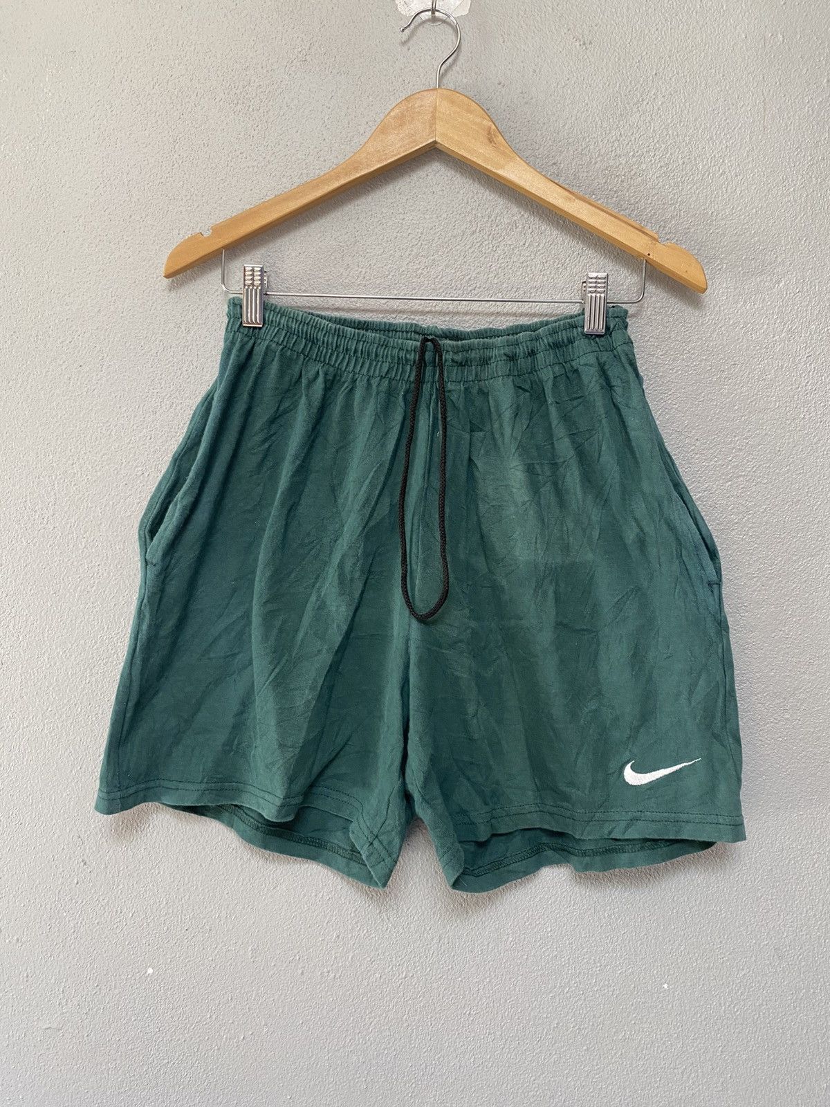 Nike Vintage nike shorts small logo swoosh made usa S3 Size US 30 / EU 46 - 5 Thumbnail