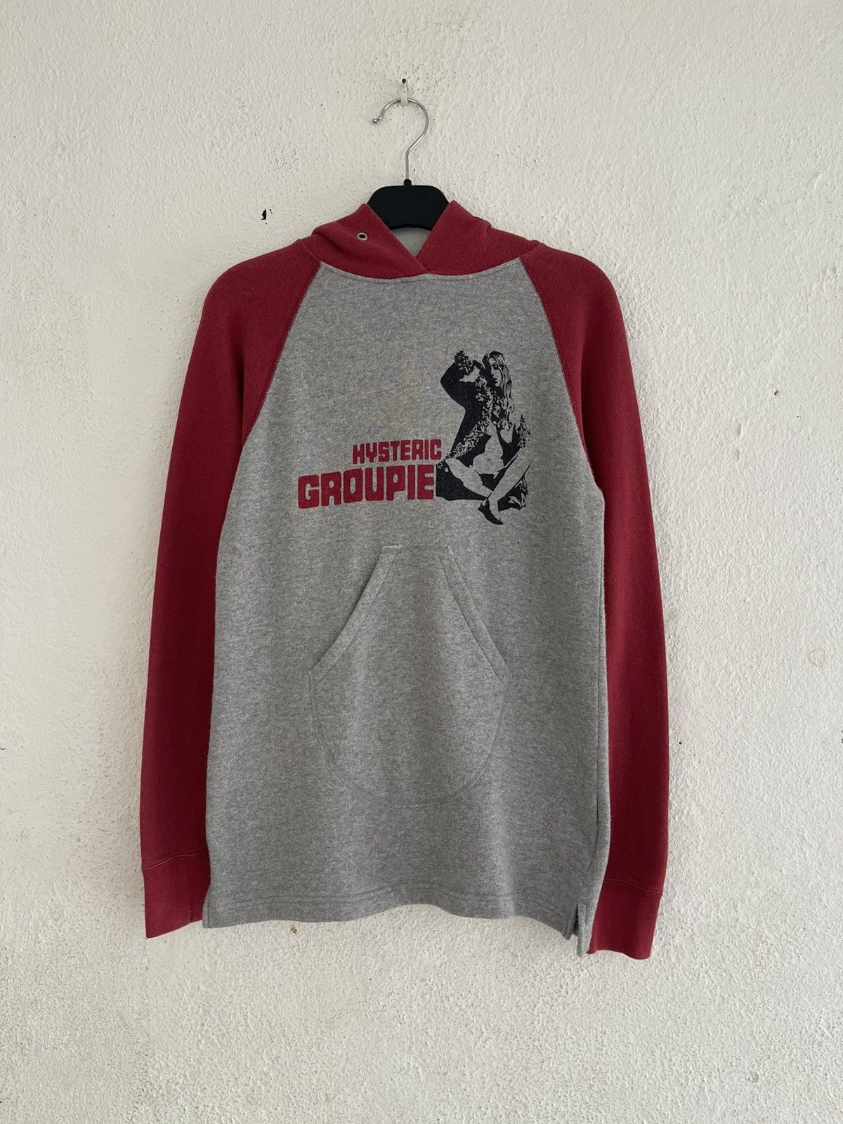 Hysteric Glamour Vintage Hysteric Glamour Groupie Raglan Hoodie Grey and Red Size S / US 4 / IT 40 - 1 Thumbnail