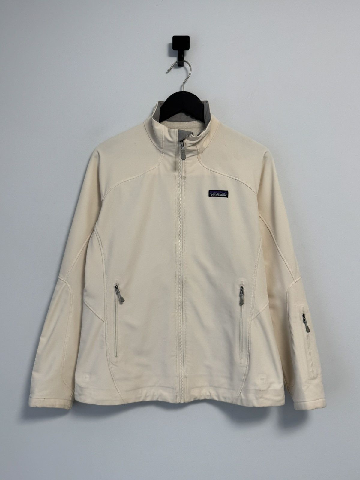 Patagonia Patagonia Damen Softshell Jacke Guide Jacket natural Size L / US 10 / IT 46 - 1 Thumbnail