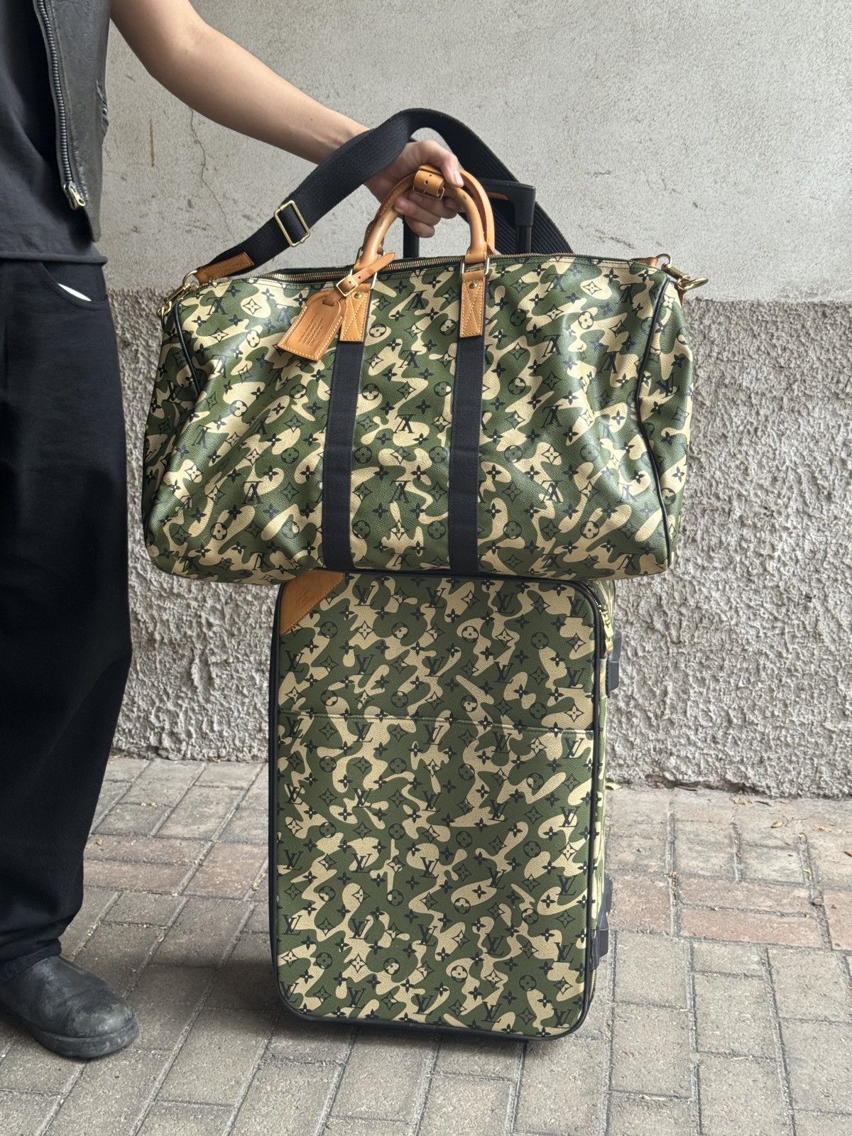 Louis Vuitton × Takashi Murakami Louis Vuitton x Takashi Murakami Keepall Monogramouflage Size ONE SIZE - 18 Thumbnail