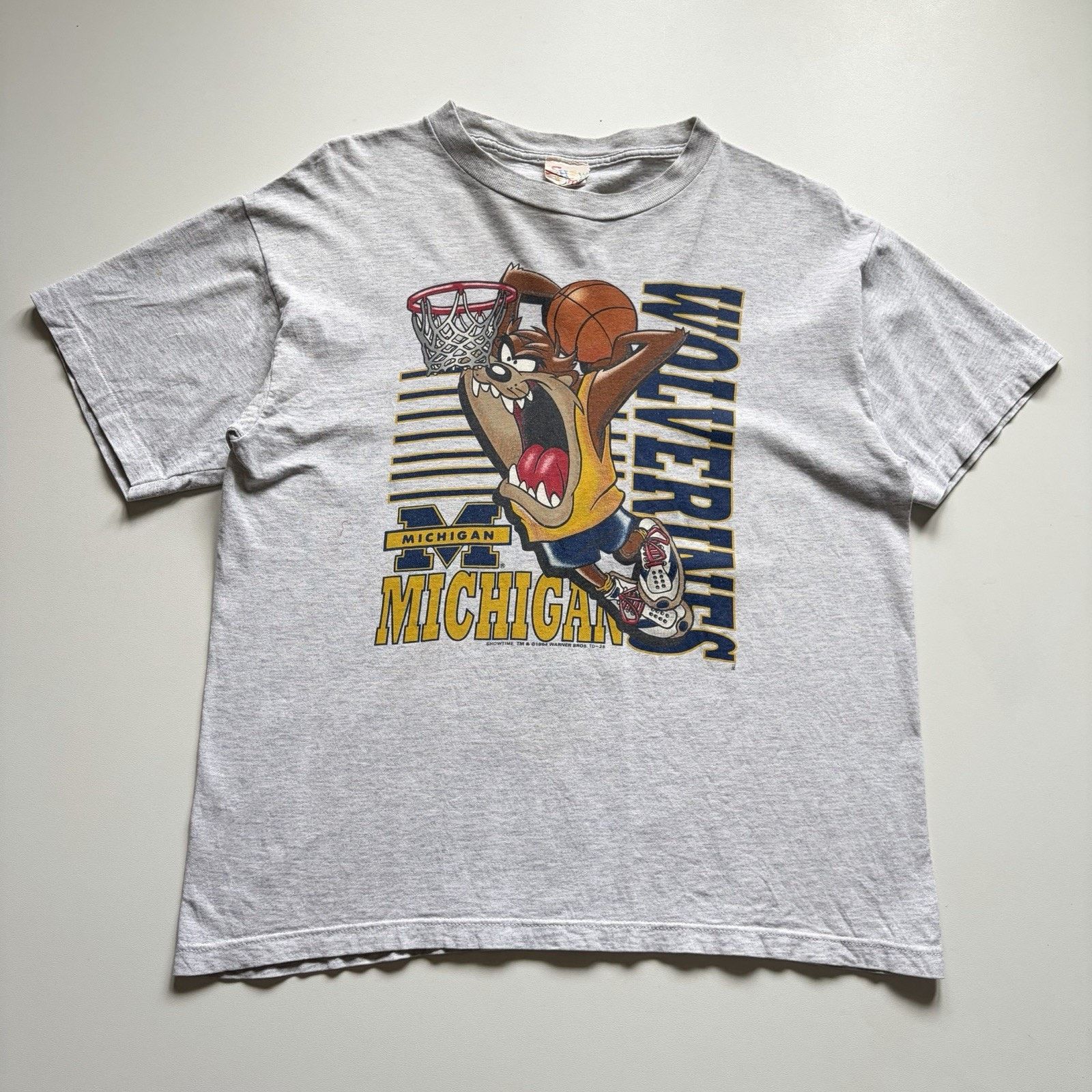 NCAA × Vintage × Warner Bros Vintage Michigan Wolverines Looney Tunes Taz T Shirt Medium Size US M / EU 48-50 / 2 - 1 Thumbnail