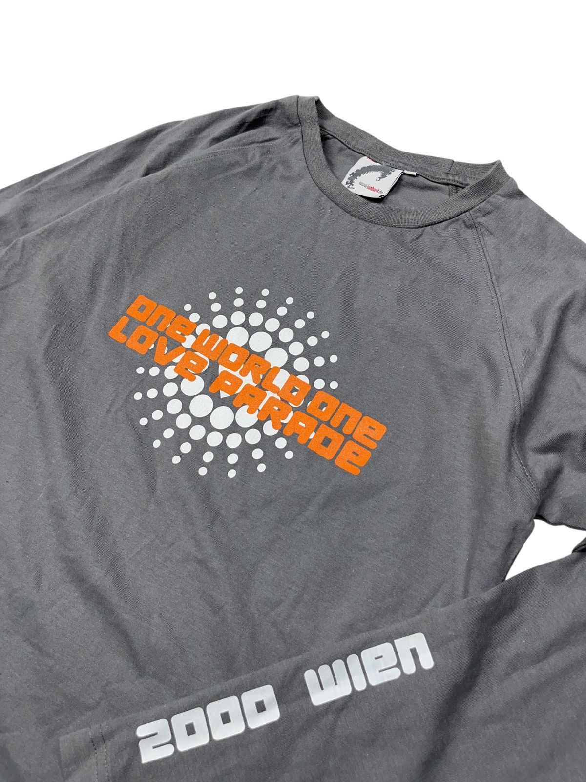 Thunderdome Vintage 2000 Love Parade Wien One World Techno Gabber Rave Size US M / EU 48-50 / 2 - 3 Thumbnail