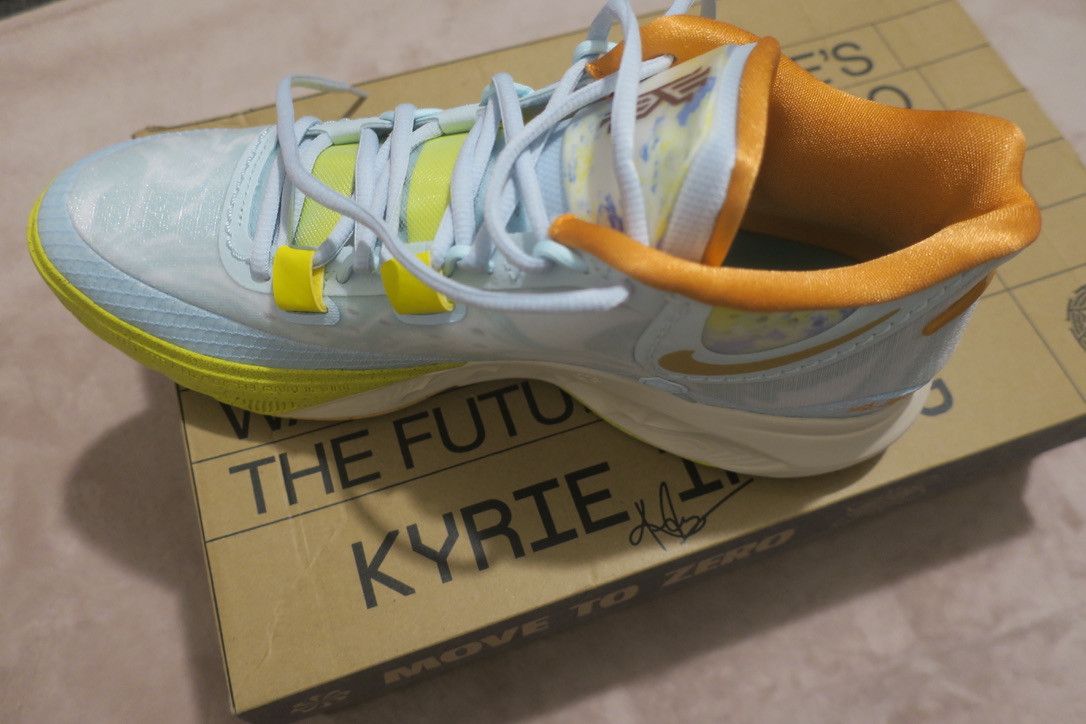 Nike KYRIE 8 EAGLE GLACIER BLUE MEN'S SIZE 12 DJ6017-400 Size US 12 / EU 45 - 2 Thumbnail
