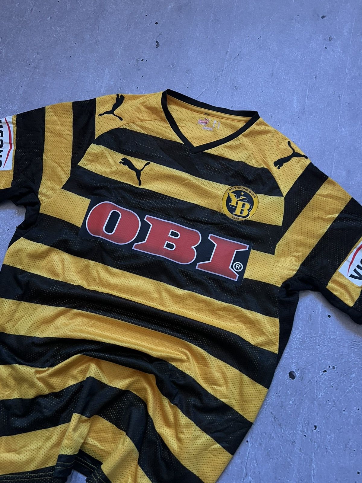 Puma BSC YOUNG BOYS PUMA FOOTBALL SHIRT 2008-2009 JERSEY SIZE S Size US S / EU 44-46 / 1 - 2 Thumbnail