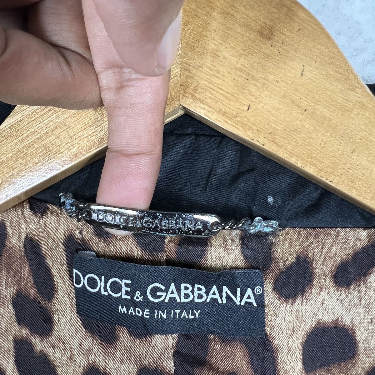 Dolce & Gabbana 🔥 Dolce & Gabbana Double Breast Trenchcoat Leopard lining Size S / US 4 / IT 40 - 15 Thumbnail