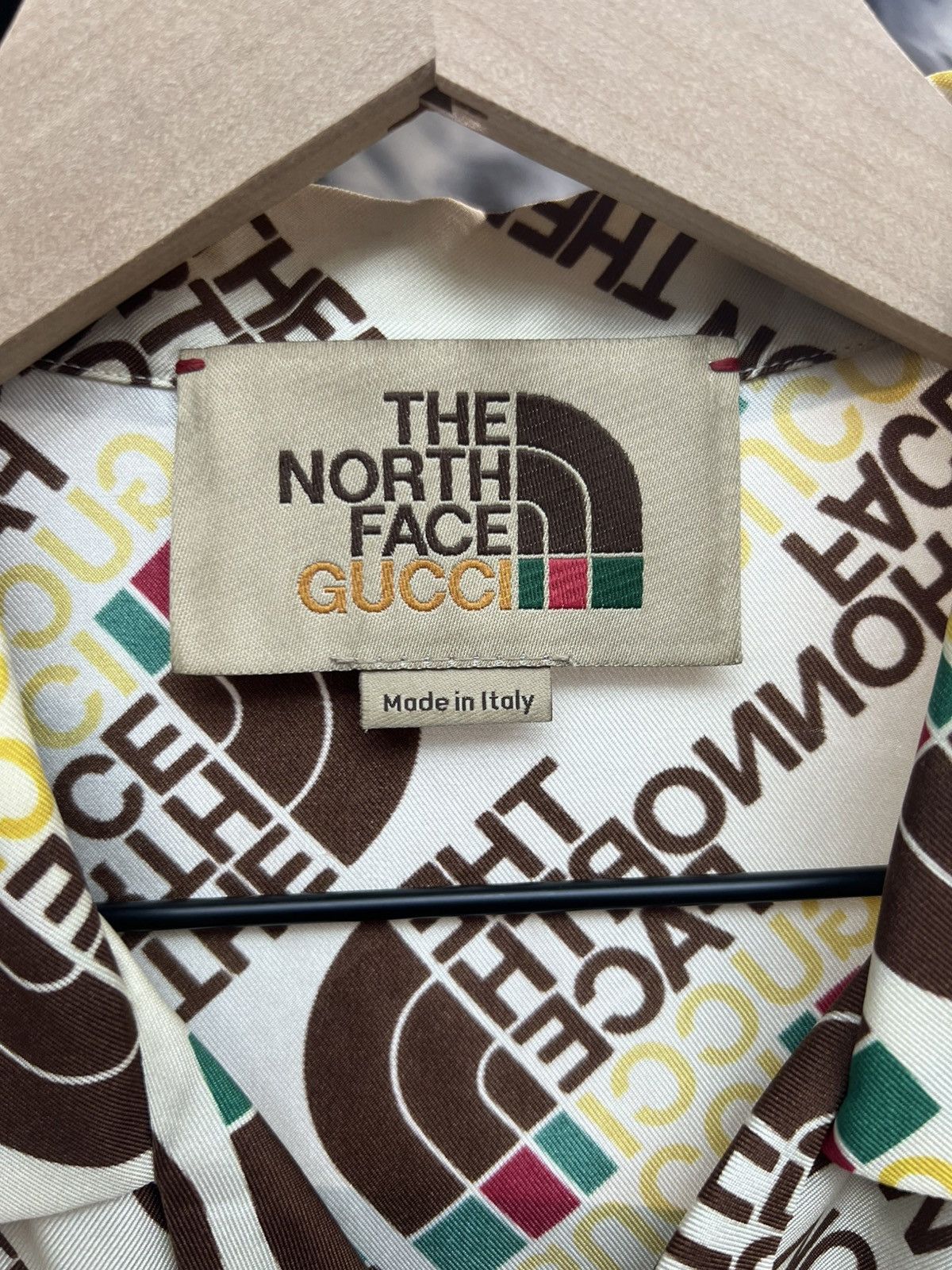 Gucci Gucci x Northface Silk Printed Shirt Size US L / EU 52-54 / 3 - 5 Thumbnail