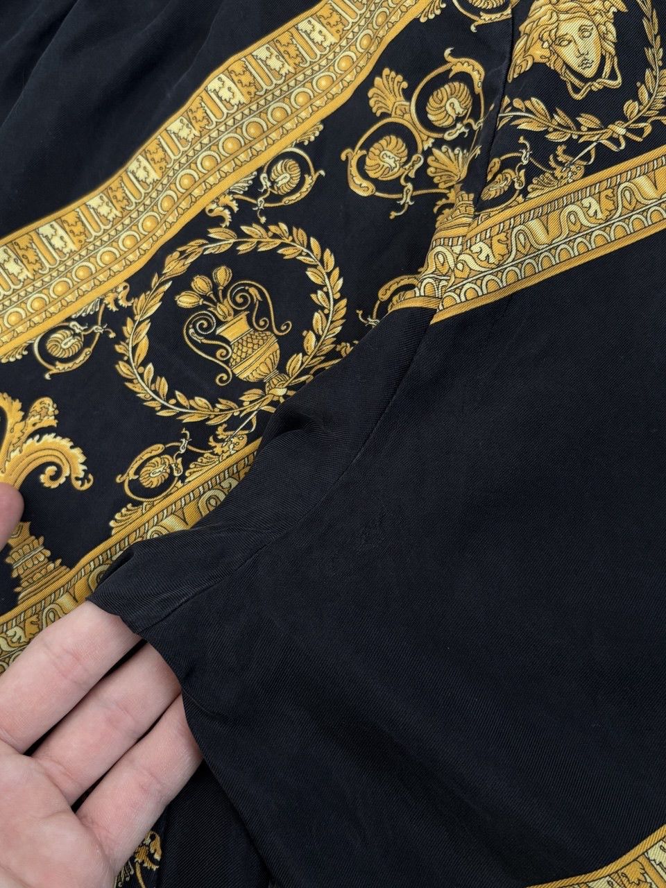 Versace Versace Black Gold Baroque Mulberry Silk Pajama Pants Size US 32 / EU 48 - 9 Thumbnail