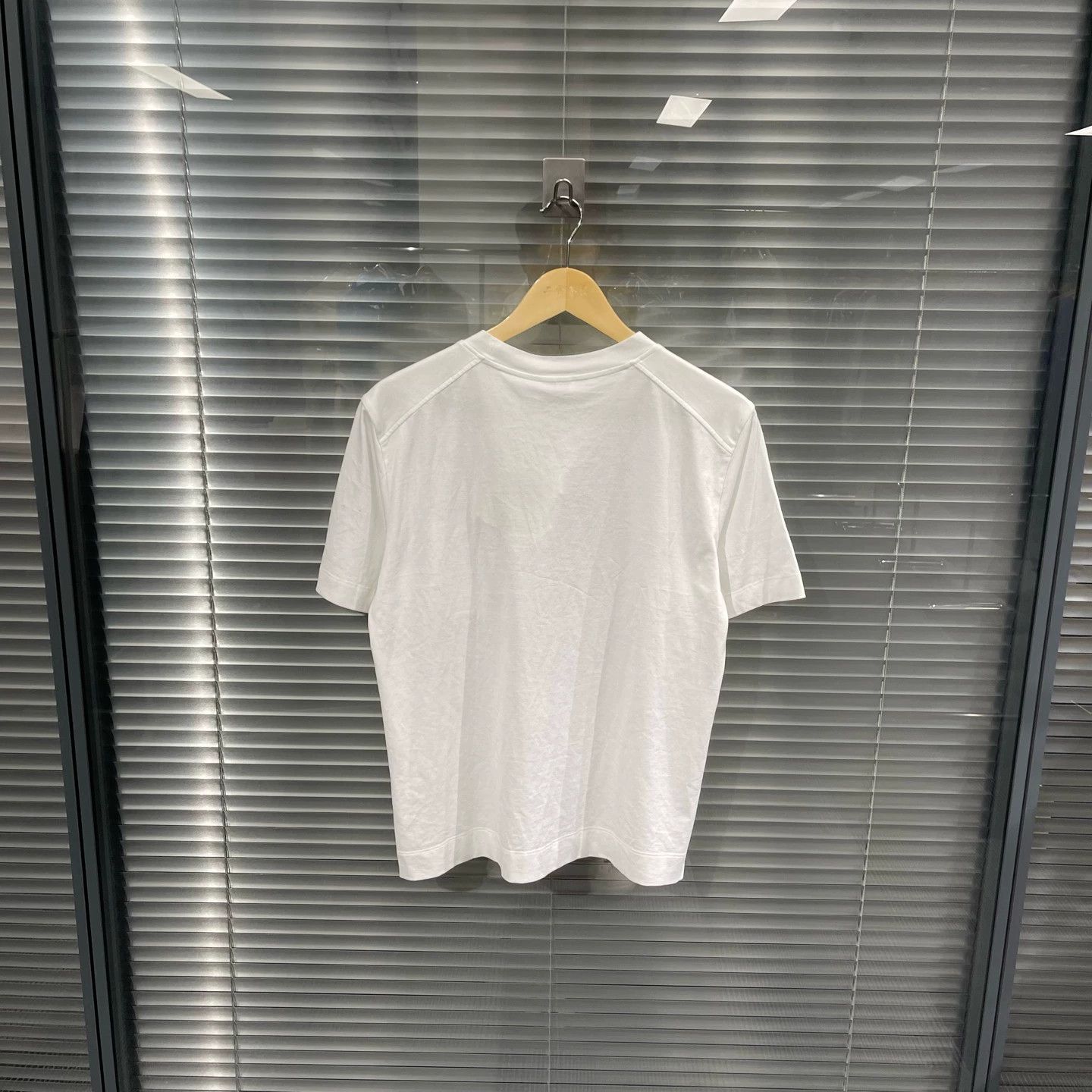 Brunello Cucinelli Brunello Cucinelli White Cotton Crew Tee M 95N w/Holes Size M / US 6-8 / IT 42-44 - 2 Thumbnail