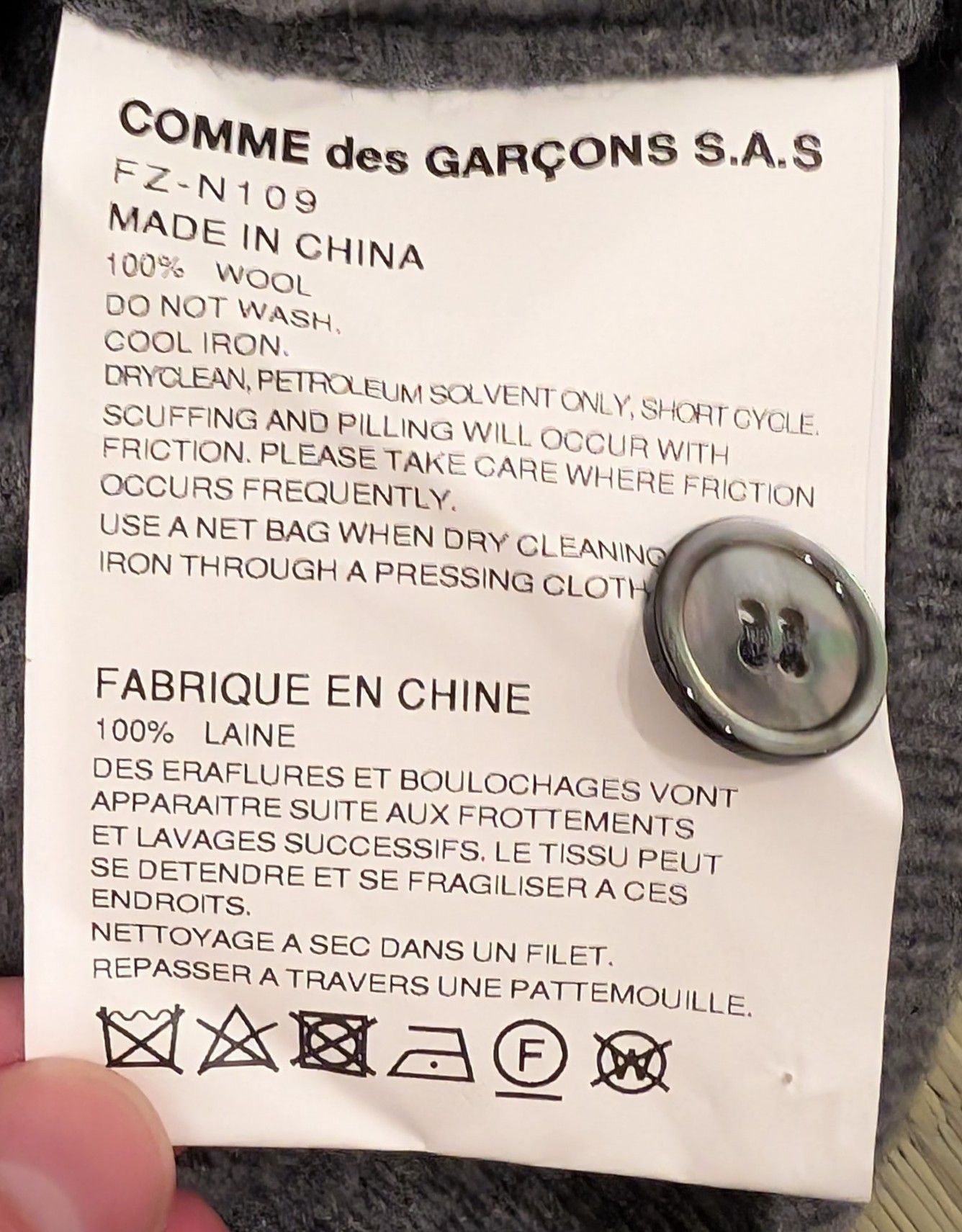 Comme des Garcons SHIRT Comme Des Garcons SHIRT CDG V-neck Contrast Wool Cardigan Size US XL / EU 56 / 4 - 4 Thumbnail