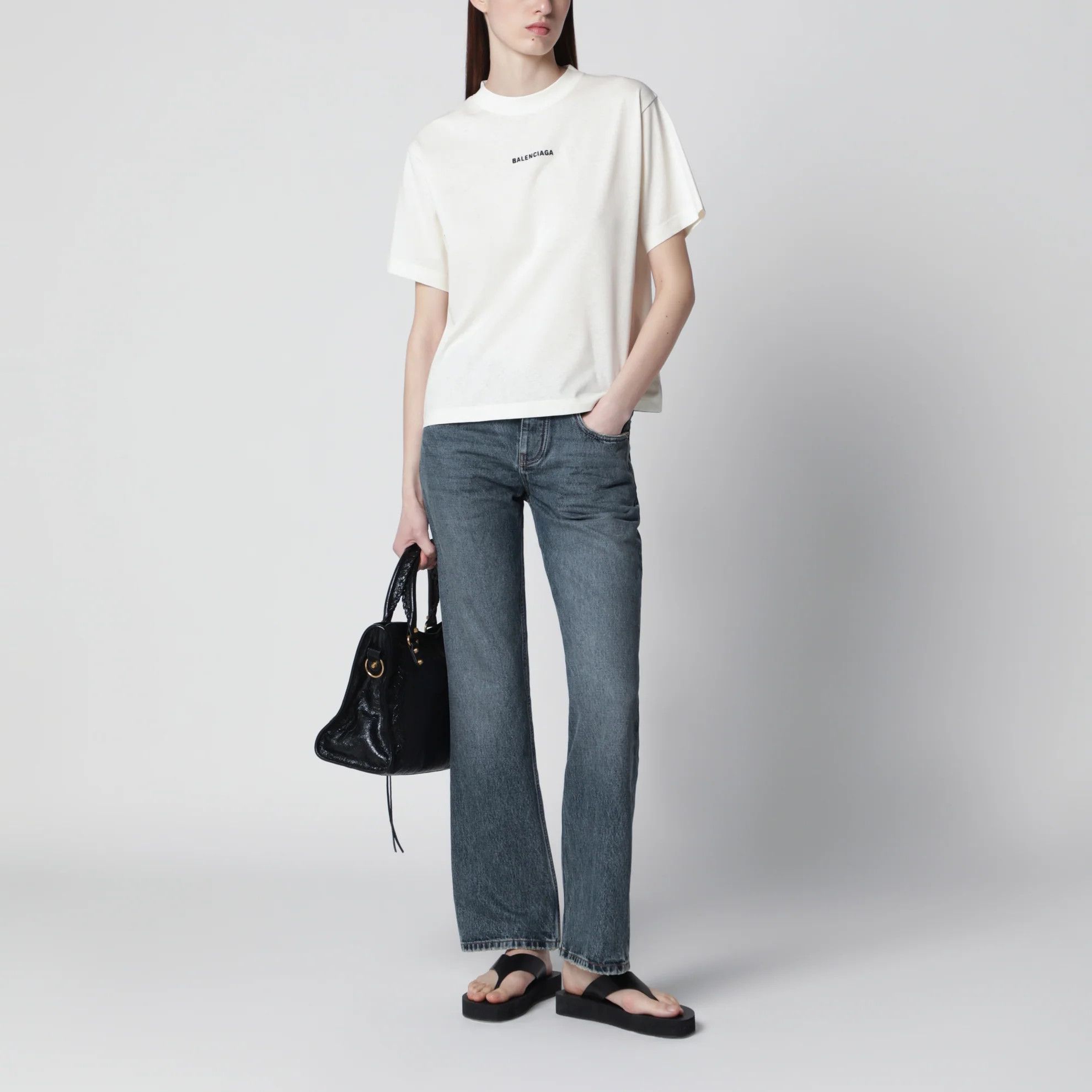 Balenciaga o1d2blof0426 Balenciaga Back Medium Fit T-Shirt in Cream Size S / US 4 / IT 40 - 2 Thumbnail
