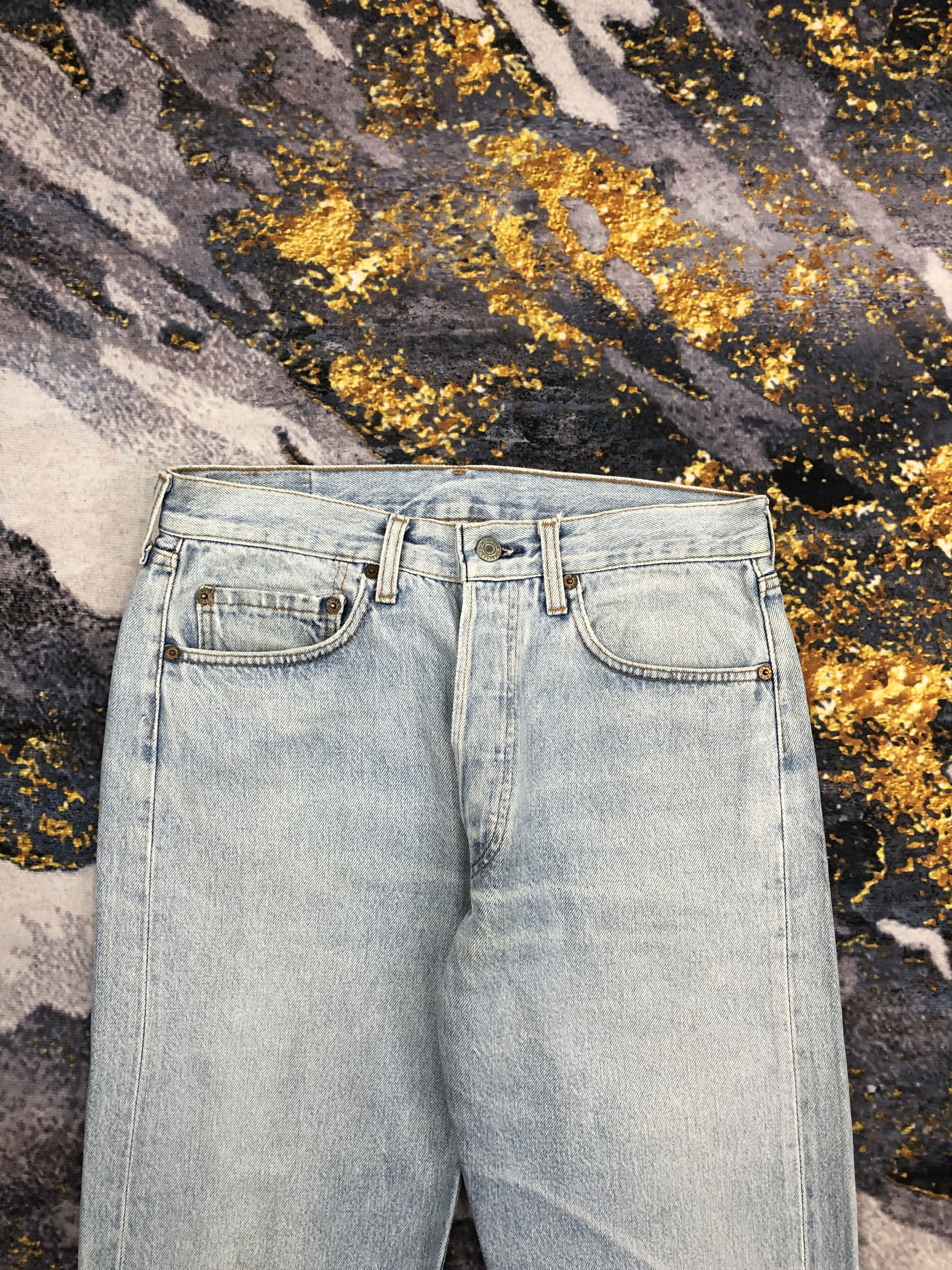 Levi's Vintage 90s Levi's 501 Light Washed Jeans DPP0070 Size US 30 / EU 46 - 2 Thumbnail