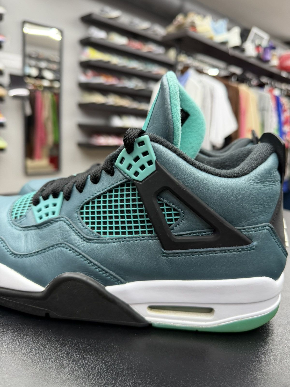 Jordan Brand Size 9.5 - Jordan 4 Retro Teal “2015” Size US 9.5 / EU 42-43 - 5 Thumbnail