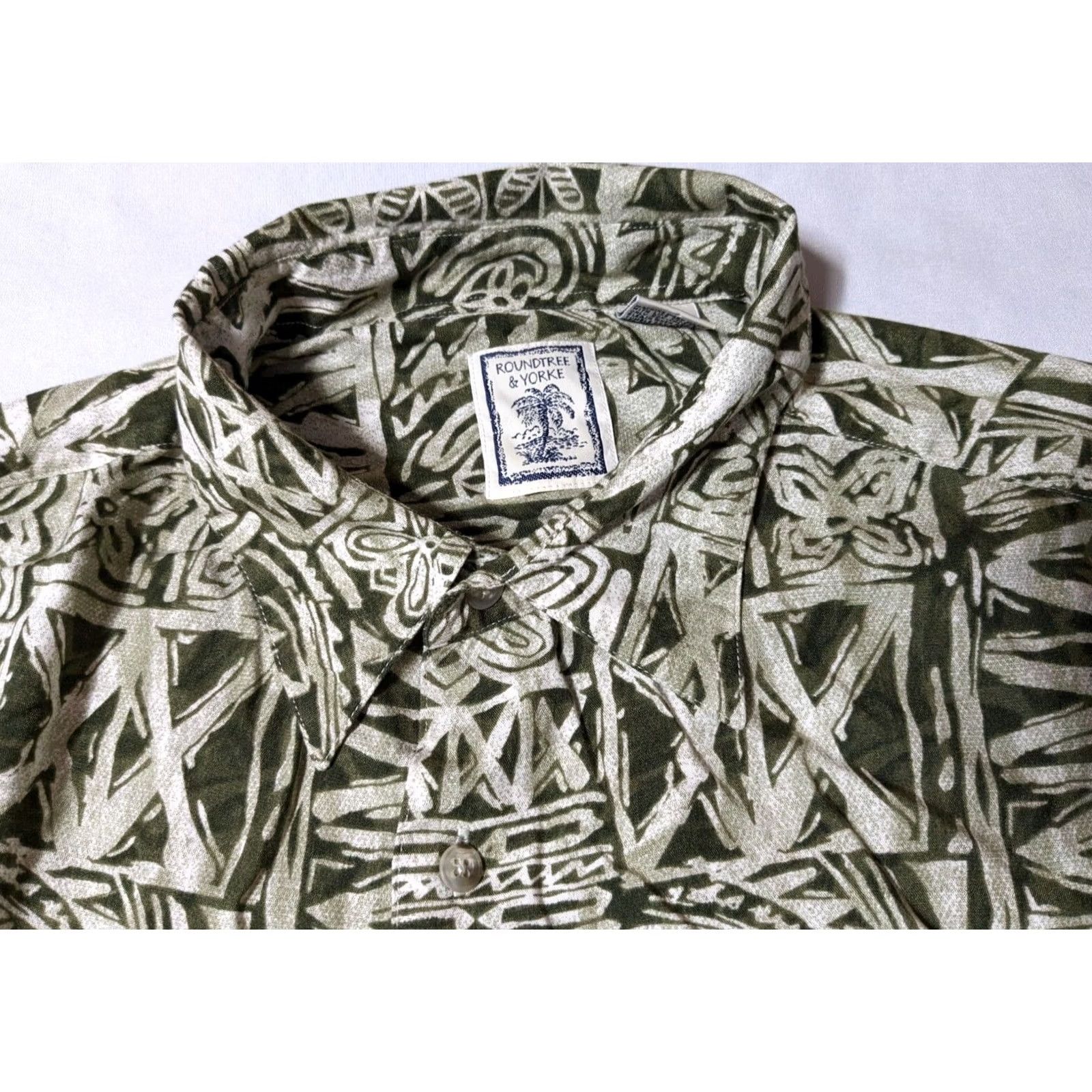Roundtree & Yorke ROUNDTREE & YORKe Men XL Green 100% Rayon Abstract Short Sleeve Button-Up Shirt Size US XL / EU 56 / 4 - 6 Thumbnail