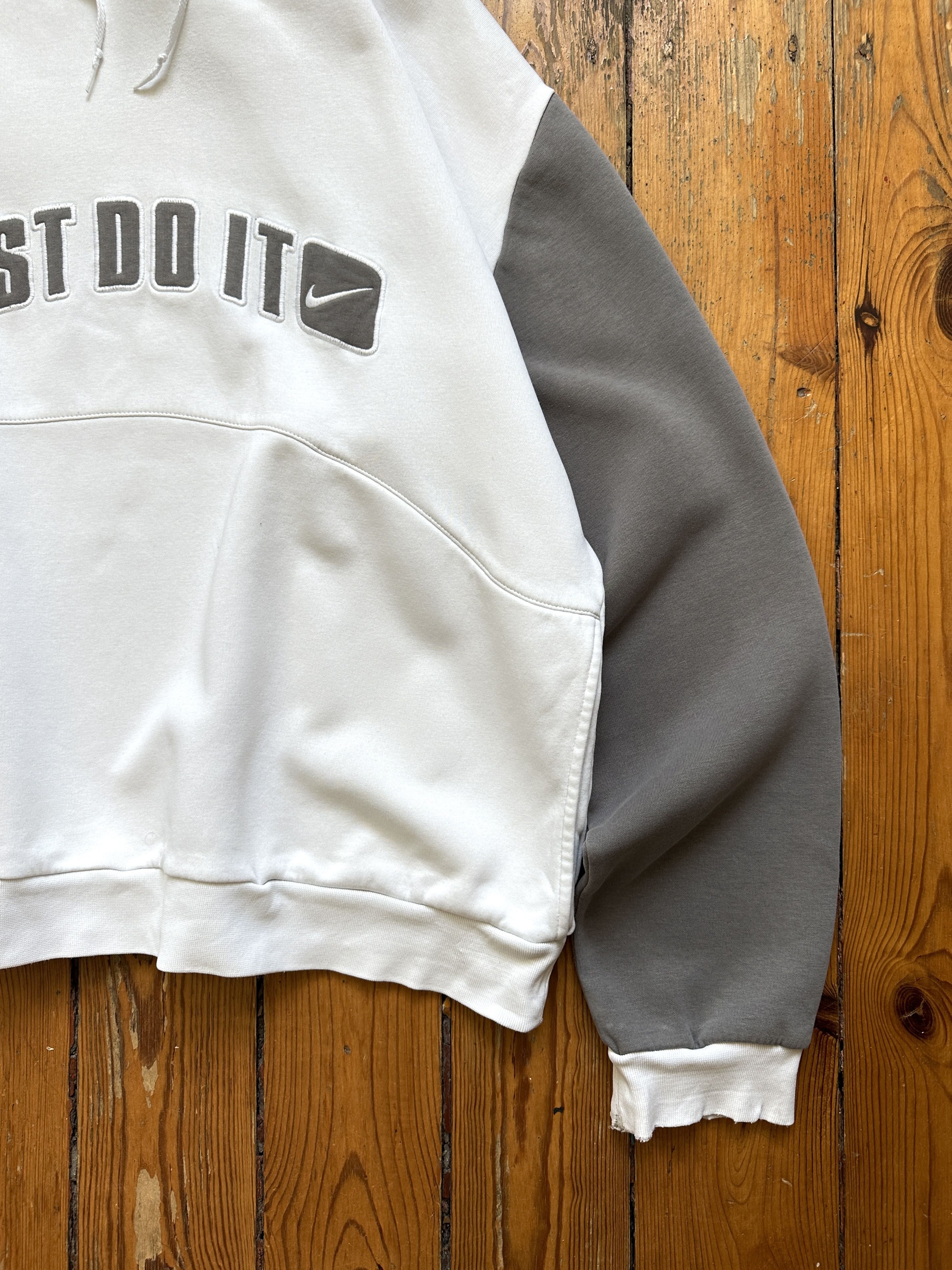 Nike vintage y2k 00s nike spellout boxy oversize hoodie Size US XL / EU 56 / 4 - 3 Thumbnail