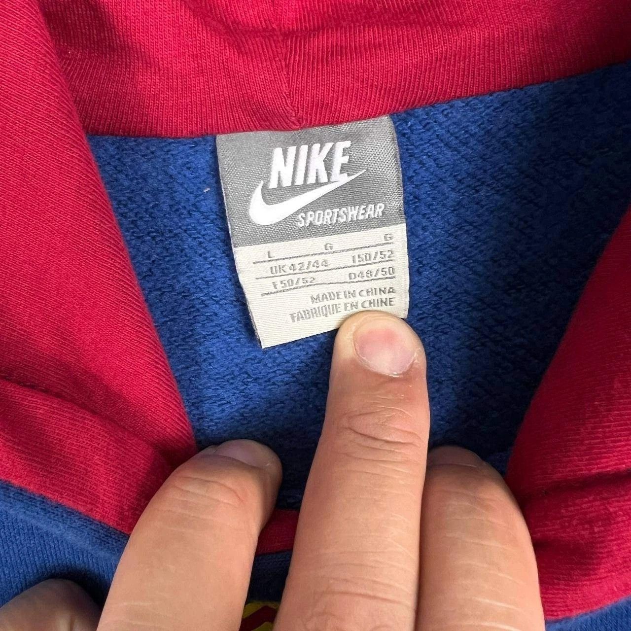 Nike Nike FC Barcelona Blaugrana FCB Hoodie L Soccer Pullover Y2k Size US L / EU 52-54 / 3 - 3 Thumbnail