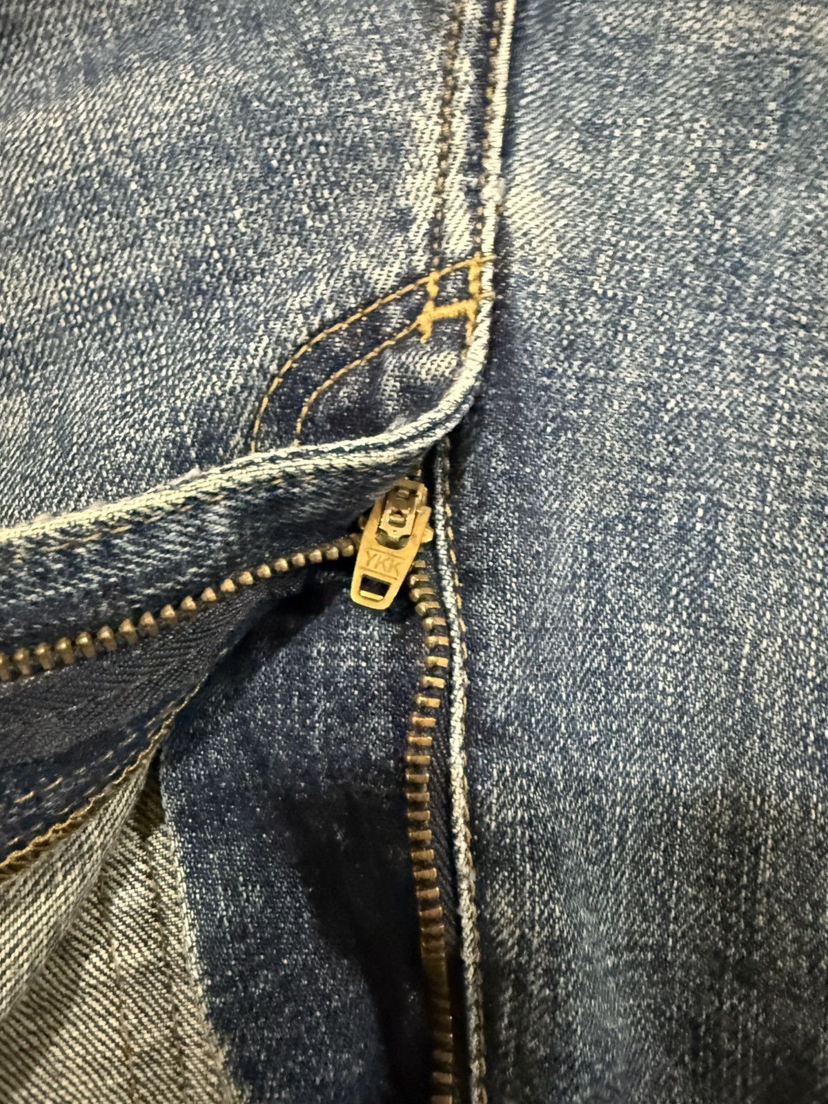 Carhartt Very nice Size US 33 - 8 Thumbnail
