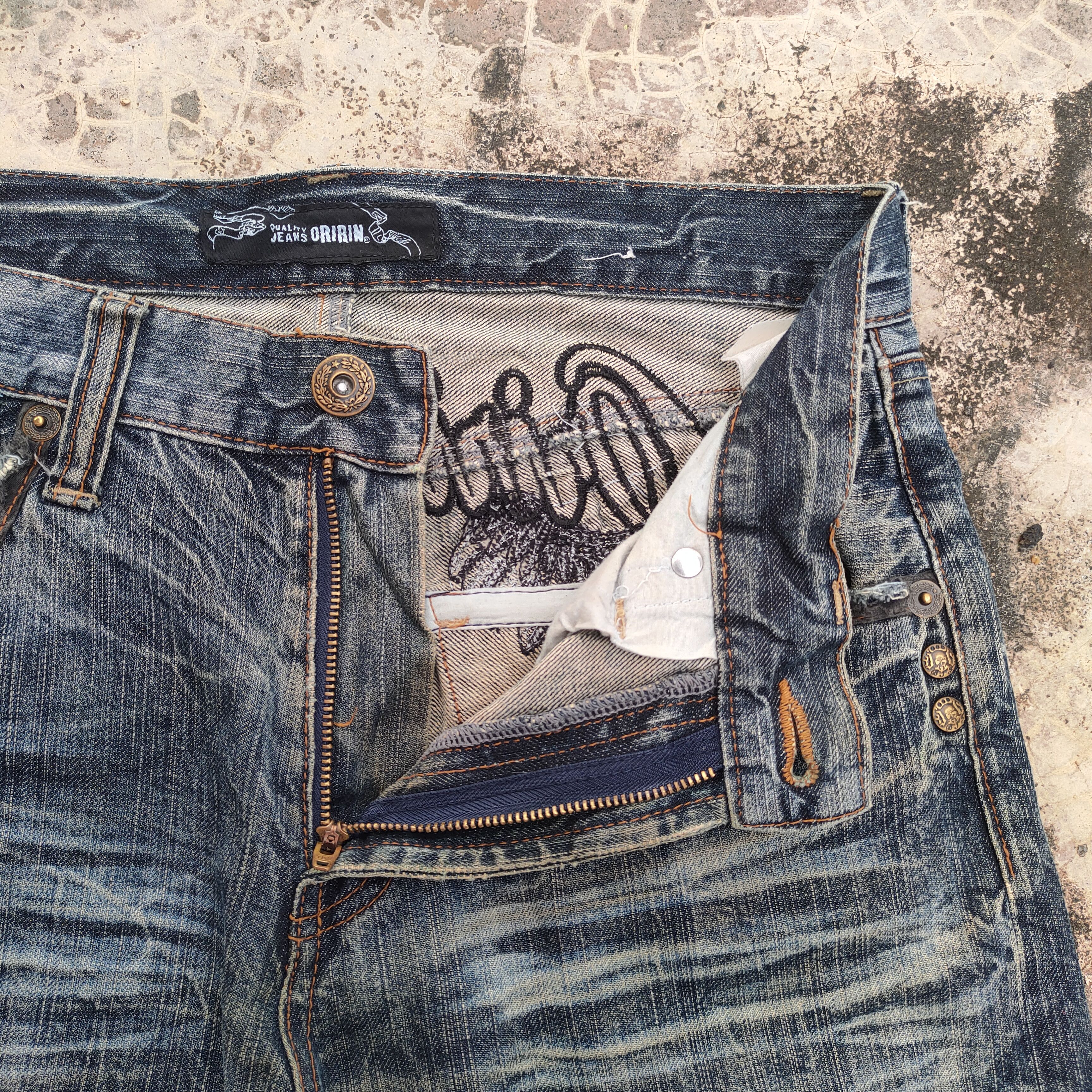 Japanese Brand VINTAGE ORIRIN EMBROIDERE WING FADED RIPPED JEAN DENIM PANTS Size US 32 / EU 48 - 7 Thumbnail